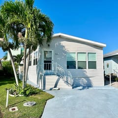 Shell Haven Bungalow (N590)