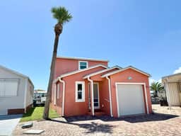 Coral Reef Retreat (N40) - Image 3
