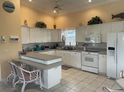 Tropical Breeze Retreat (N354) - Image 3