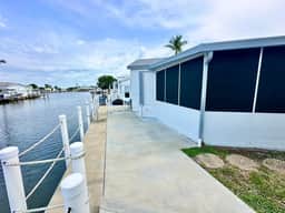 Seaside Haven Bungalow (V720) - Image 4