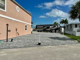 Nettles Island 668 - Image 2