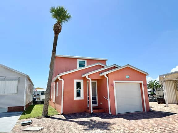 Coral Reef Retreat (N40) - Image 3