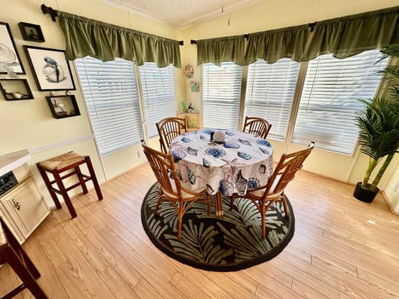 Shell Haven Bungalow (N590) - Image 5