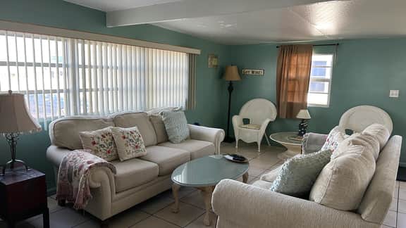 Beach Place (N2026) - Image 5