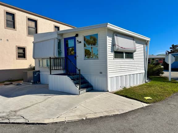 Corner Bungalow (N1045) - Image 3