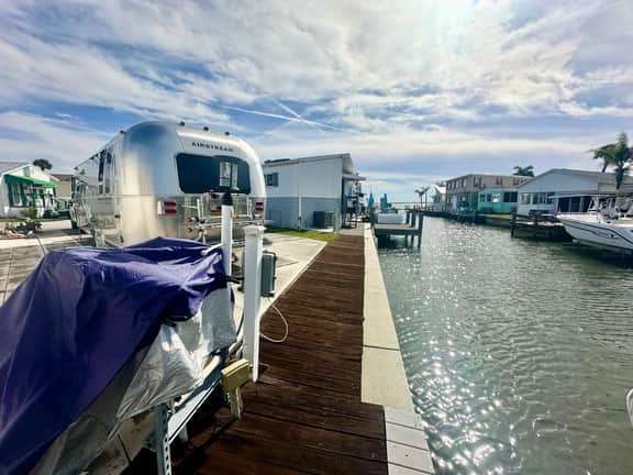 Nettles Island 1225 - Image 2