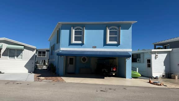 Island Dock House(1143) - Image 4