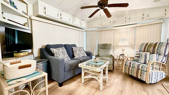 Nettles Island 807 - Image 3