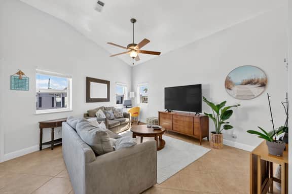 Beachbound 1282 - Image 2