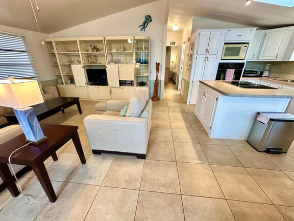 Sea Spray Bungalow (H268) - Image 1