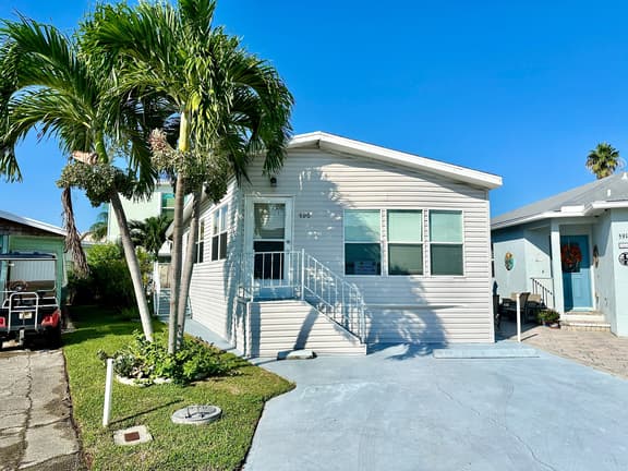 Shell Haven Bungalow (N590) - Image 1