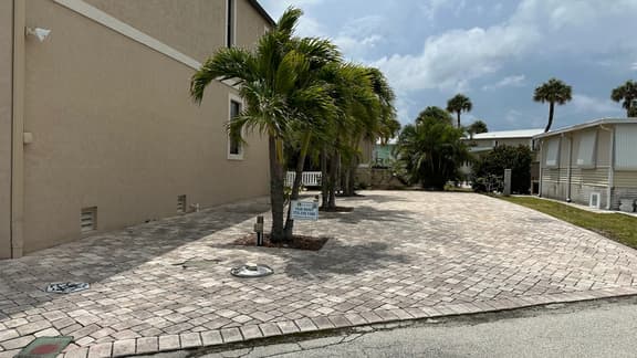 Holiday Out 461 - Image 1