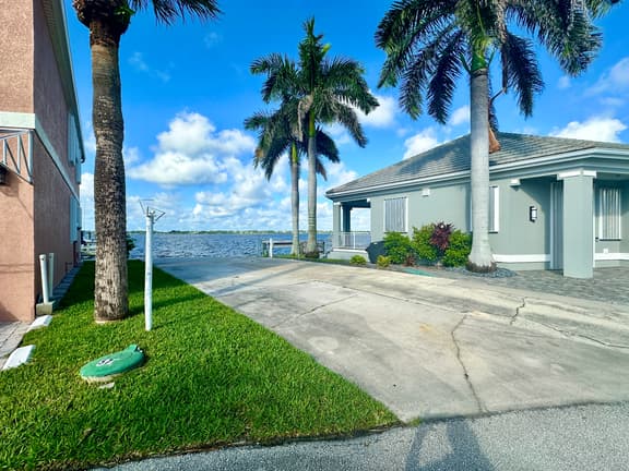 Nettles Island 0057 - Image 1