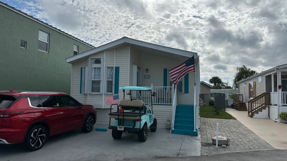 Jo-Mamas Place (2142) - Image 1
